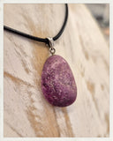 Colgante de rubí y plata