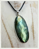 Colgante de labradorita y plata (EXCLUSIVO ONLINE)