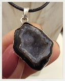 Colgante de geoda de ágata y plata