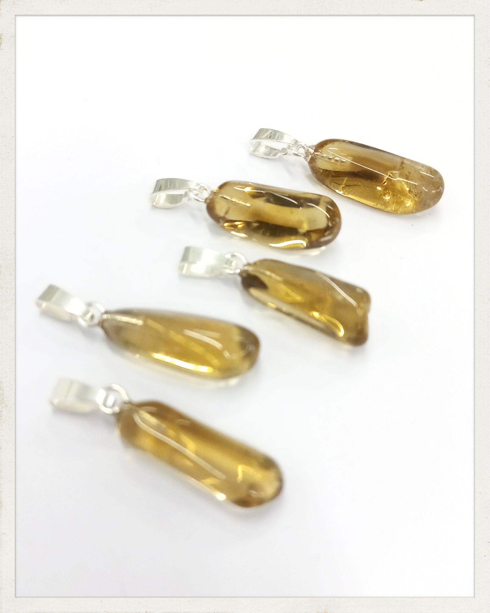 Colgante De Citrino Natural De 7 Quilates | Plata De Ley 925 | Piedra Ovalada