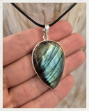 Colgante de labradorita y plata (EXCLUSIVO ONLINE)