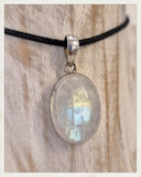Colgante de piedra luna y plata (EXCLUSIVO ONLINE)