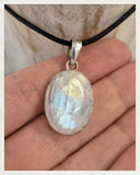 Colgante de piedra luna y plata (EXCLUSIVO ONLINE)