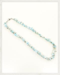 Collar de chips de larimar